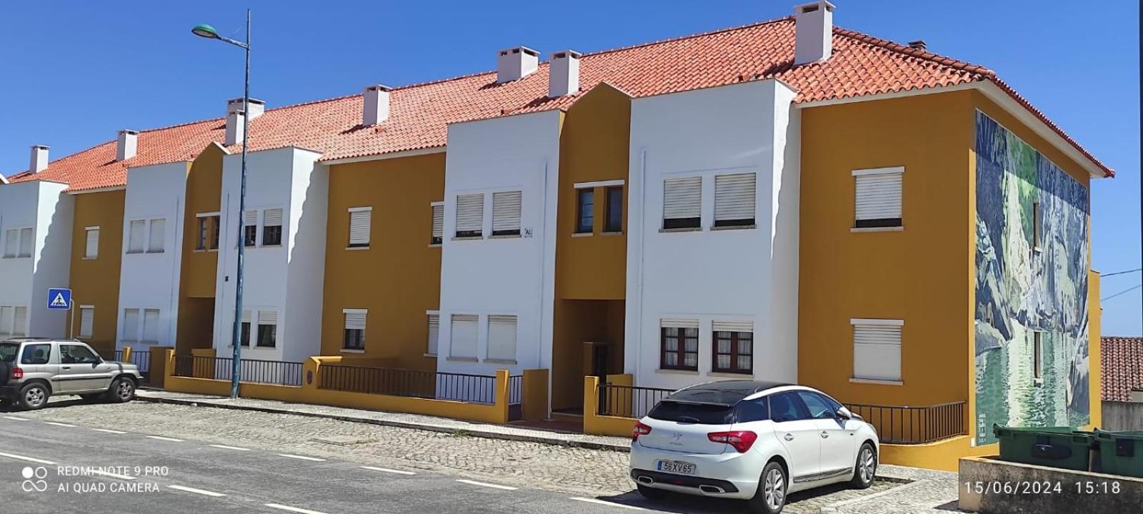 Apartamento Fazunchar Фигейро дос Виньос Екстериор снимка