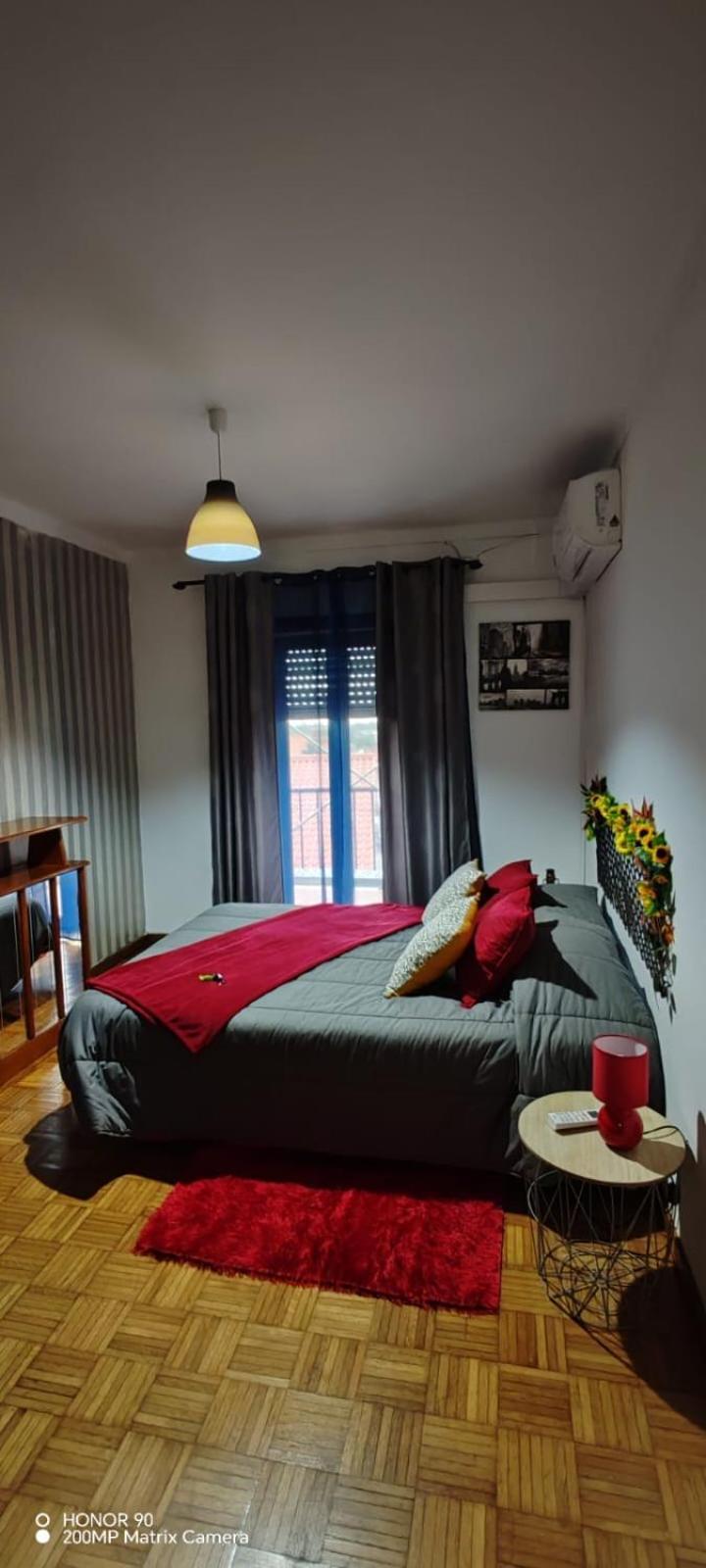 Apartamento Fazunchar Фигейро дос Виньос Екстериор снимка